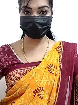 Snapshot of meena_27 chatting on September 22, 6:59 am meena 27 online show from September 22, 6:59 am