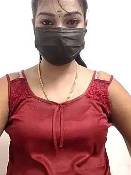 Snapshot of meena_27 chatting on October 6, 5:43 pm meena 27 online show from October 6, 5:43 pm