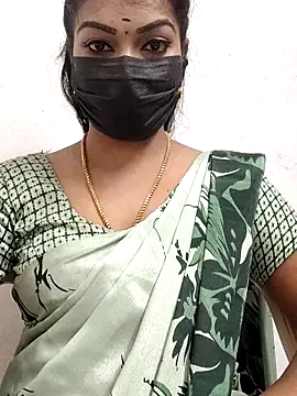 Snapshot of meena_27 chatting on October 23, 7:07 am meena 27 online show from October 23, 7:07 am