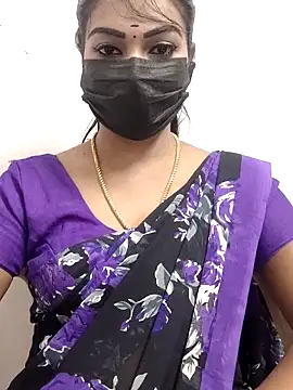 Snapshot of meena_27 chatting on October 24, 8:11 am meena 27 online show from October 24, 8:11 am