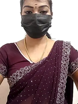 Snapshot of meena_27 chatting on October 30, 6:48 am meena 27 online show from October 30, 6:48 am