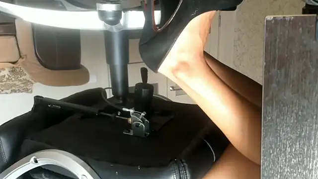 karishee online show from November 6, 7:31 am