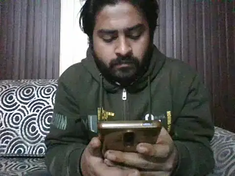 indihotguy online show from February 4, 10:00 am