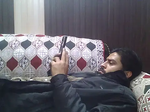 indihotguy online show from November 11, 2:39 pm