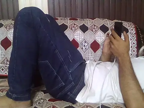 Snapshot of indihotguy chatting on May 26, 3:08 pm indihotguy online show from May 26, 3:08 pm