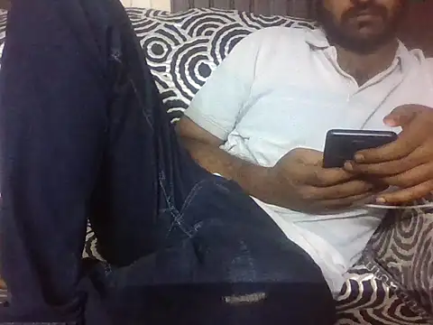 Snapshot of indihotguy chatting on June 26, 9:46 am indihotguy online show from June 26, 9:46 am