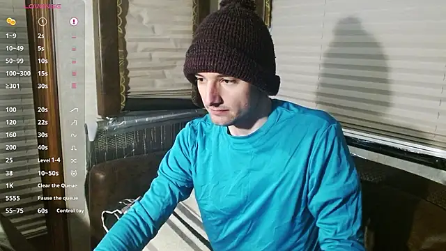 Snapshot of feelingverynaughty chatting on February 7, 6:44 pm feelingverynaughty online show from February 7, 6:44 pm