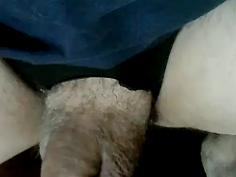 poesnuus999 online show from November 26, 7:15 pm