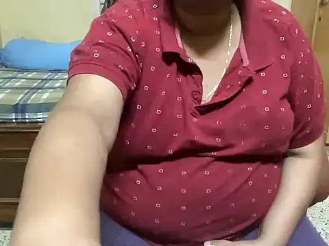 FatIndianBoy online show from January 15, 5:58 pm