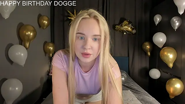 Olivia livi online show from July 4, 8:48 pm