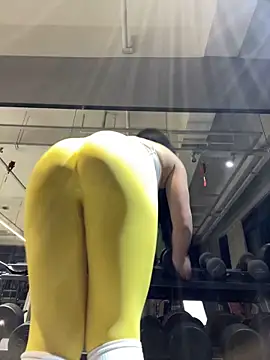 Snapshot of Caicai-a chatting on March 6, 3:52 pm Caicai-a online show from March 6, 3:52 pm