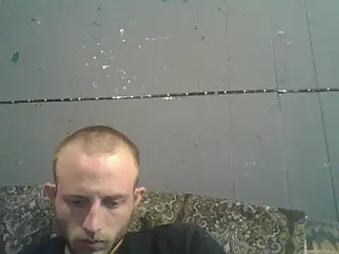 Snapshot of 618fuckupp chatting on March 1, 6:00 pm 618fuckupp online show from March 1, 6:00 pm