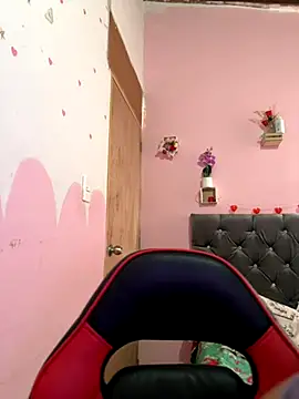 emmariders2 online show from October 6, 4:26 pm