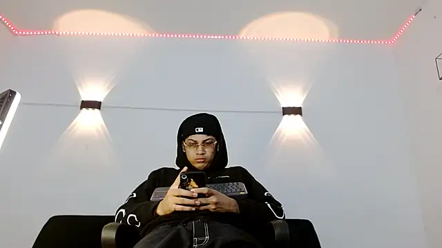 Br4ndxpimm online show from October 25, 7:52 pm