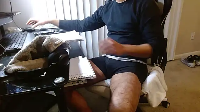 MrLatinKing online show from December 4, 2:21 am