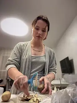 sunnysunday online show from December 27, 1:28 pm