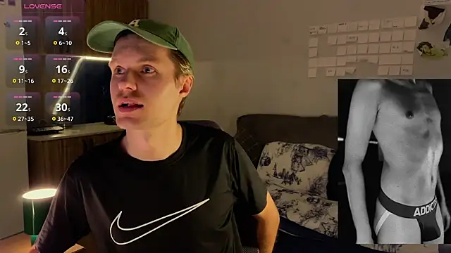 Leonnextdoor online show from February 22, 4:27 pm