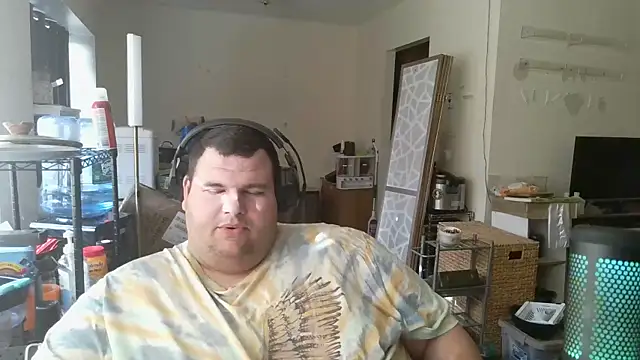 Snapshot of Hackensackneil chatting on December 31, 4:57 pm Hackensackneil online show from December 31, 4:57 pm