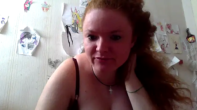 Snapshot of Rae_Jeannie chatting on April 13, 8:09 am Rae Jeannie online show from April 13, 8:09 am
