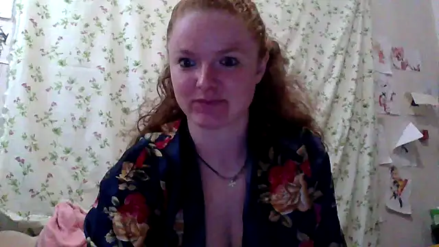 Snapshot of Rae_Jeannie chatting on April 25, 7:22 am Rae Jeannie online show from April 25, 7:22 am