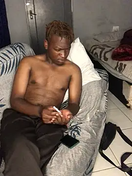 Snapshot of Redfucks333 chatting on January 18, 2:54 pm Redfucks333 online show from January 18, 2:54 pm