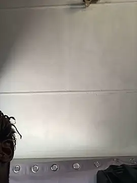 Snapshot of Redfucks333 chatting on February 13, 9:16 am Redfucks333 online show from February 13, 9:16 am