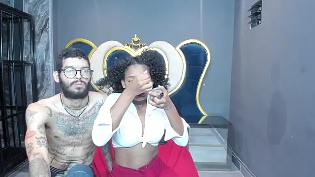 Snapshot of JenniferandBen chatting on January 8, 7:24 pm JenniferandBen online show from January 8, 7:24 pm