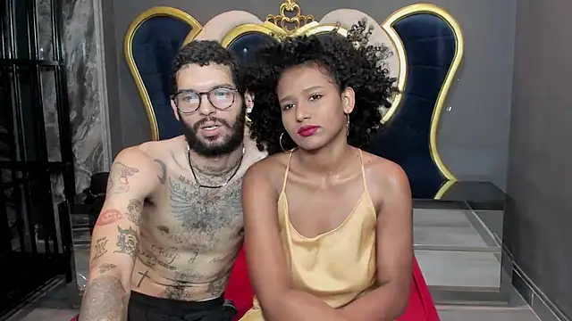 Snapshot of JenniferandBen chatting on January 9, 8:01 pm JenniferandBen online show from January 9, 8:01 pm
