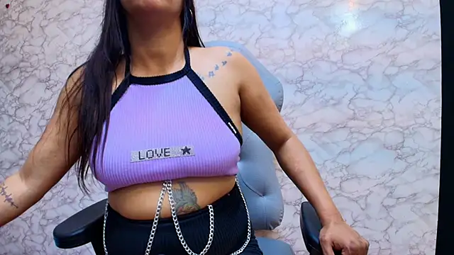 Snapshot of Lorena_watson chatting on February 17, 9:39 am Lorena watson online show from February 17, 9:39 am