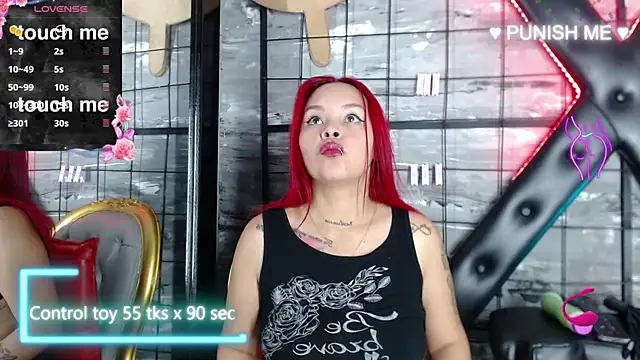 Snapshot of Alana_Roth chatting on February 1, 12:58 pm Alana Roth online show from February 1, 12:58 pm