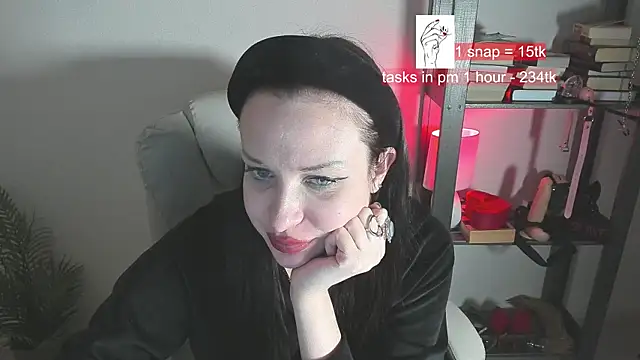 worship vika online show from February 19, 3:16 pm