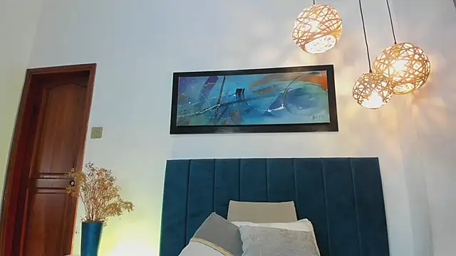 EloiseQuinn online show from September 29, 1:05 pm