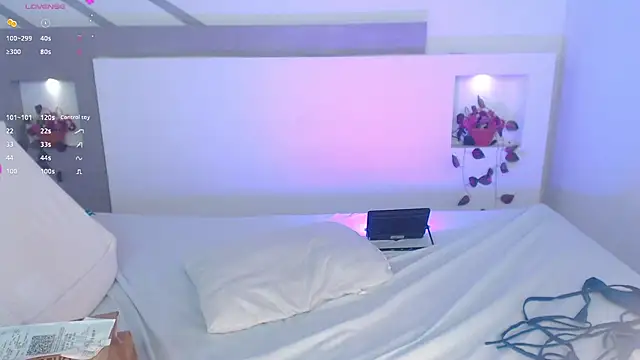 VenusEvans1 online show from March 1, 1:22 am