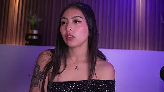 Snapshot of Camila_dupont chatting on November 12, 4:13 am Camila dupont online show from November 12, 4:13 am