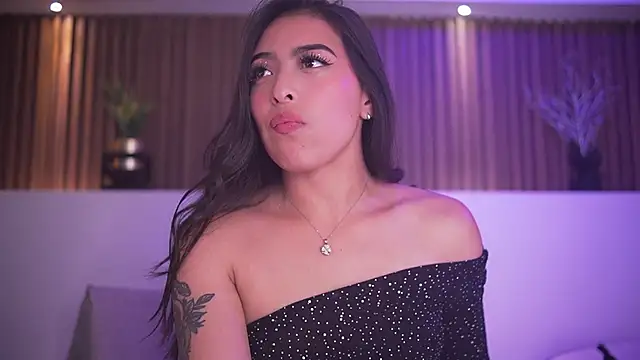 Snapshot of Camila_dupont chatting on November 26, 7:48 pm Camila dupont online show from November 26, 7:48 pm