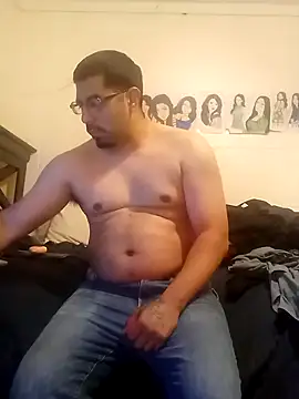 k1oudE online show from December 18, 11:33 pm