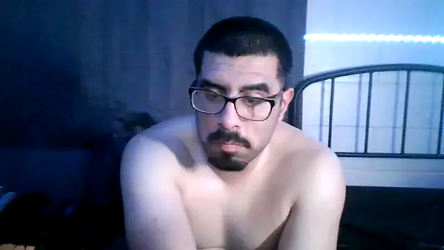 Snapshot of k1oudE chatting on May 8, 5:51 pm k1oudE online show from May 8, 5:51 pm