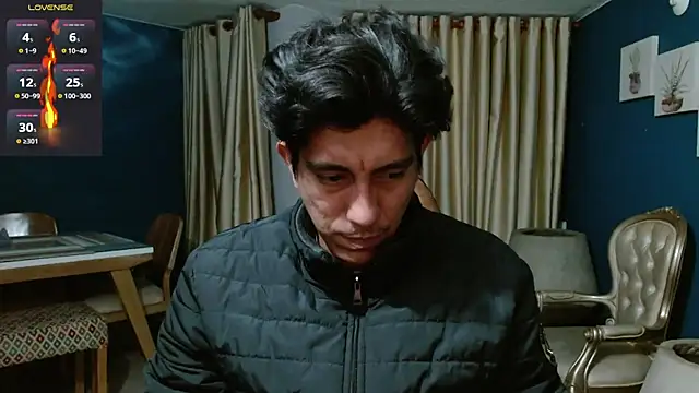 Snapshot of Noah-cock chatting on February 17, 1:46 am Noah-cock online show from February 17, 1:46 am