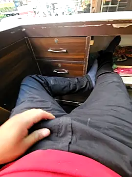 pyasevickybabu563 online show from March 18, 12:36 pm