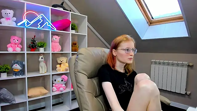 ElizabethHarpper online show from December 31, 3:55 am