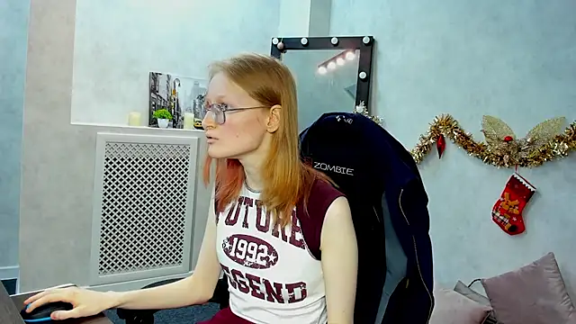 ElizabethHarpper online show from January 4, 4:44 am