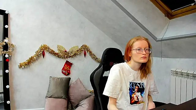 ElizabethHarpper online show from January 7, 1:38 am