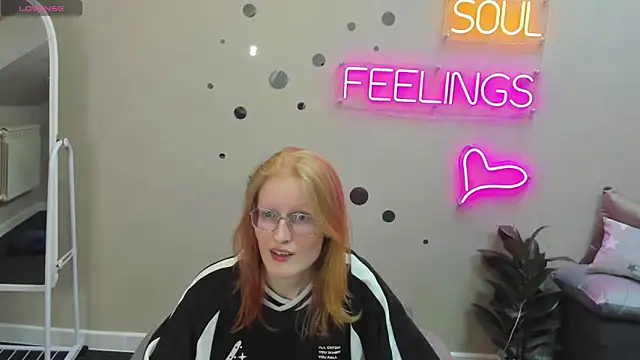 ElizabethHarpper online show from January 17, 3:00 pm