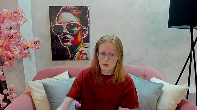 ElizabethHarpper online show from January 24, 1:45 am