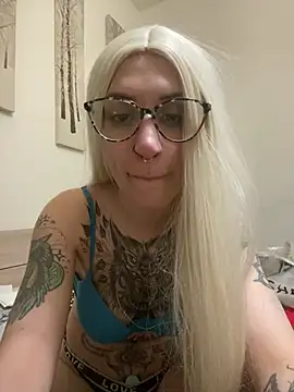 Bunny-xiel online show from February 3, 10:43 pm