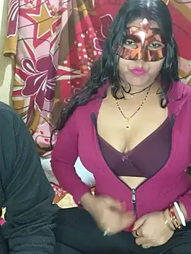 Hot muskaan online show from January 1, 2:20 pm