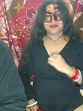 Hot muskaan online show from January 6, 2:03 pm