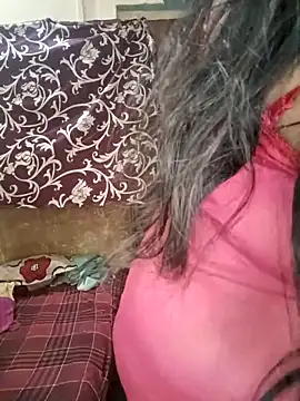 Hot muskaan online show from March 17, 6:11 pm