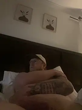 Snapshot of tcadle1824 chatting on March 24, 2:05 am tcadle1824 online show from March 24, 2:05 am