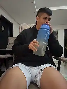 Snapshot of Angel_Khouri chatting on February 17, 4:20 am Angel Khouri online show from February 17, 4:20 am